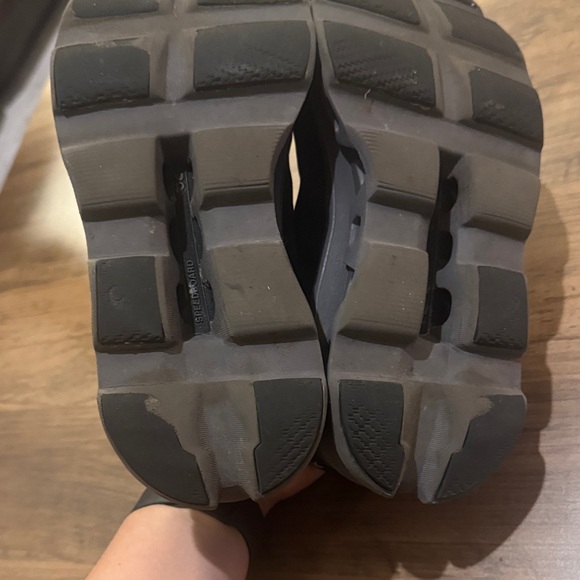 On Running Women Running Shoes - Picture 4 of 10